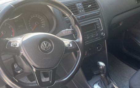 Volkswagen Polo VI (EU Market), 2018 год, 1 100 000 рублей, 8 фотография
