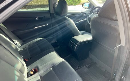 Toyota Camry, 2017 год, 2 900 000 рублей, 10 фотография