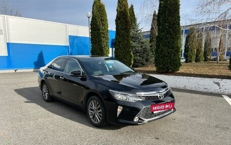 Toyota Camry, 2017 год, 2 900 000 рублей, 3 фотография
