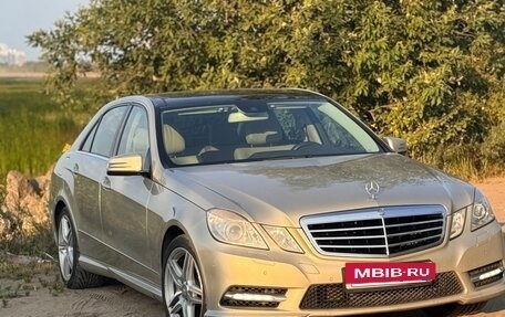 Mercedes-Benz E-Класс, 2011 год, 1 550 000 рублей, 2 фотография