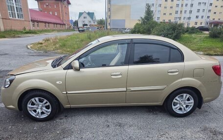 KIA Rio II, 2010 год, 730 000 рублей, 3 фотография