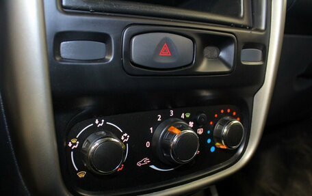 Renault Duster I рестайлинг, 2014 год, 1 107 000 рублей, 13 фотография
