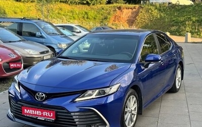 Toyota Camry, 2021 год, 3 150 000 рублей, 1 фотография