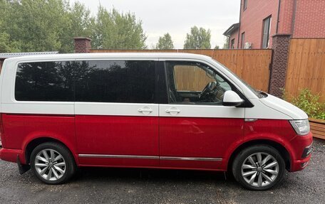Volkswagen Multivan T6 рестайлинг, 2015 год, 3 990 000 рублей, 2 фотография
