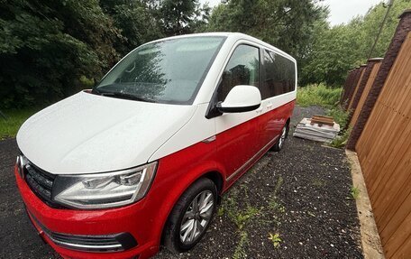Volkswagen Multivan T6 рестайлинг, 2015 год, 3 990 000 рублей, 6 фотография