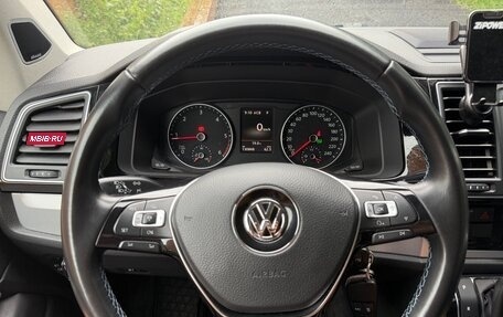 Volkswagen Multivan T6 рестайлинг, 2015 год, 3 990 000 рублей, 9 фотография