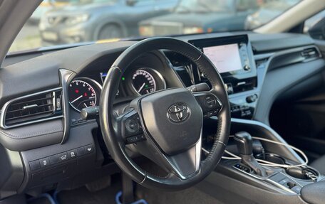 Toyota Camry, 2021 год, 3 150 000 рублей, 21 фотография