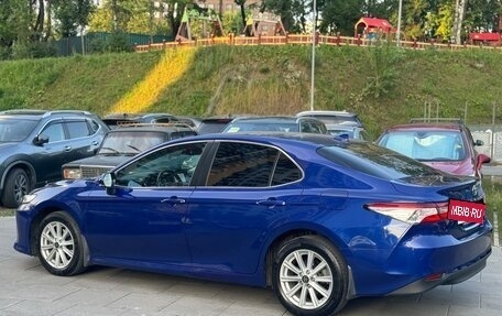 Toyota Camry, 2021 год, 3 150 000 рублей, 13 фотография