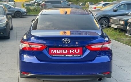 Toyota Camry, 2021 год, 3 150 000 рублей, 10 фотография