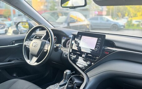 Toyota Camry, 2021 год, 3 150 000 рублей, 26 фотография