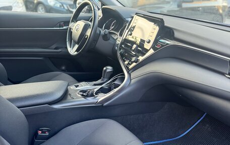 Toyota Camry, 2021 год, 3 150 000 рублей, 27 фотография