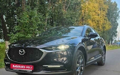 Mazda CX-4, 2023 год, 3 580 000 рублей, 2 фотография