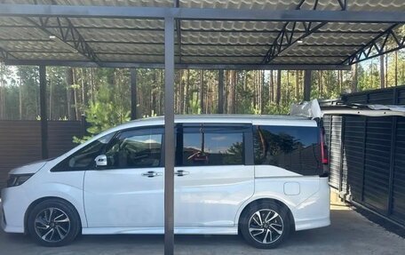 Honda Stepwgn IV, 2021 год, 2 550 000 рублей, 2 фотография