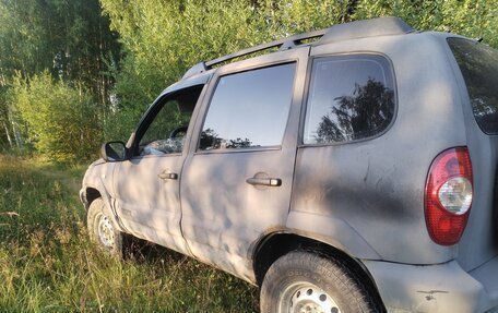 Chevrolet Niva I рестайлинг, 2006 год, 320 000 рублей, 2 фотография