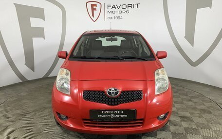 Toyota Yaris III рестайлинг, 2008 год, 649 000 рублей, 2 фотография