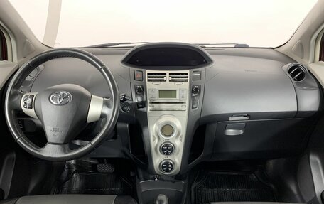 Toyota Yaris III рестайлинг, 2008 год, 649 000 рублей, 7 фотография