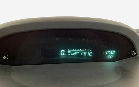 Toyota Yaris III рестайлинг, 2008 год, 649 000 рублей, 10 фотография