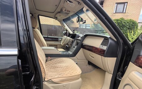 Lincoln Navigator, 2005 год, 1 450 000 рублей, 16 фотография