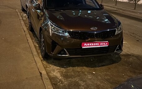 KIA Rio IV, 2021 год, 2 150 000 рублей, 1 фотография