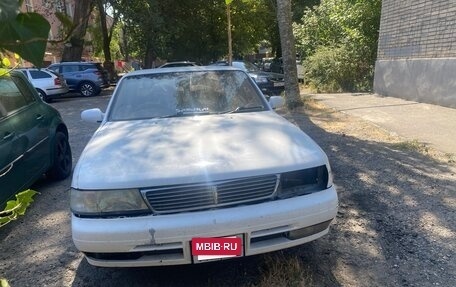 Nissan Laurel VIII, 1993 год, 250 000 рублей, 4 фотография