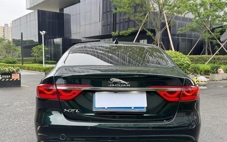 Jaguar XF II, 2022 год, 3 070 000 рублей, 13 фотография