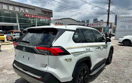 Toyota RAV4, 2023 год, 2 650 596 рублей, 4 фотография