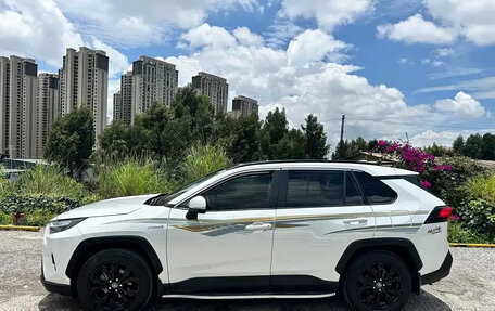 Toyota RAV4, 2023 год, 2 650 596 рублей, 7 фотография