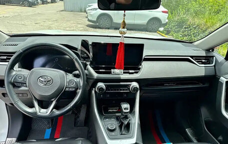 Toyota RAV4, 2023 год, 2 650 596 рублей, 11 фотография