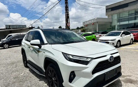 Toyota RAV4, 2023 год, 2 650 596 рублей, 2 фотография