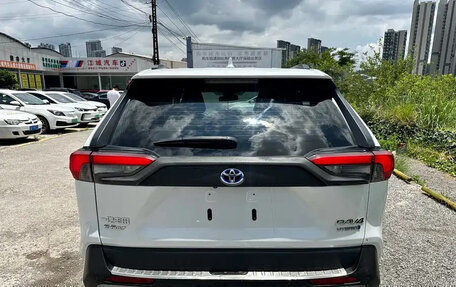 Toyota RAV4, 2023 год, 2 650 596 рублей, 5 фотография