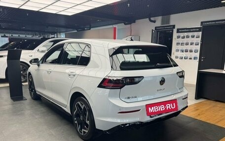 Volkswagen Golf VIII, 2025 год, 4 100 000 рублей, 3 фотография