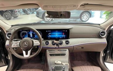 Mercedes-Benz CLS, 2021 год, 3 800 000 рублей, 7 фотография
