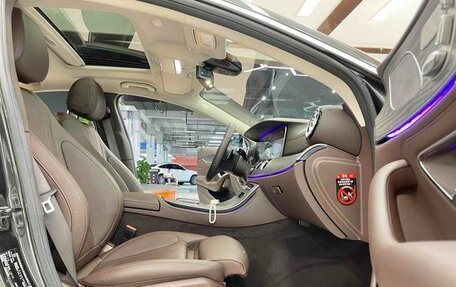 Mercedes-Benz CLS, 2021 год, 3 800 000 рублей, 14 фотография