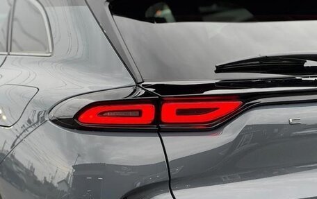 Toyota Crown, 2024 год, 3 900 000 рублей, 11 фотография