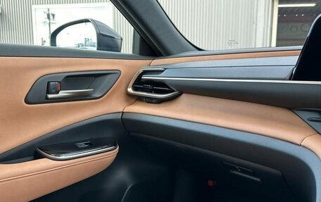 Toyota Crown, 2024 год, 3 900 000 рублей, 19 фотография