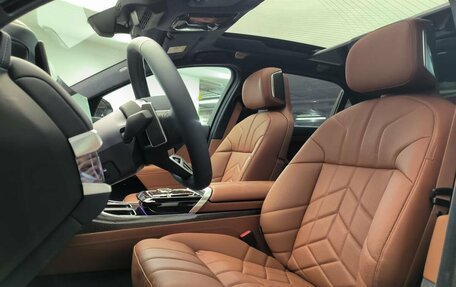 BMW 7 серия, 2025 год, 25 730 000 рублей, 18 фотография