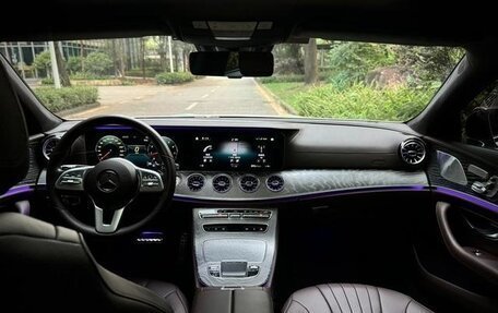 Mercedes-Benz CLS, 2021 год, 4 000 000 рублей, 13 фотография