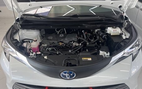 Toyota Sienna, 2022 год, 3 890 000 рублей, 16 фотография