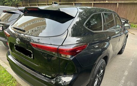 Toyota Highlander, 2021 год, 4 500 000 рублей, 19 фотография