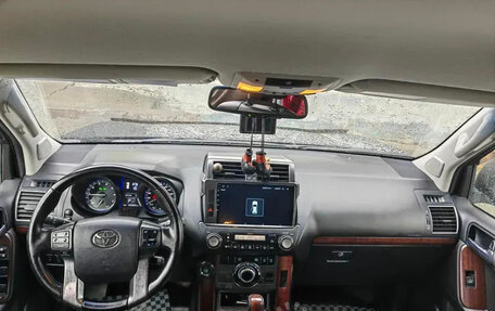 Toyota Land Cruiser Prado 150 рестайлинг 2, 2015 год, 4 500 000 рублей, 8 фотография