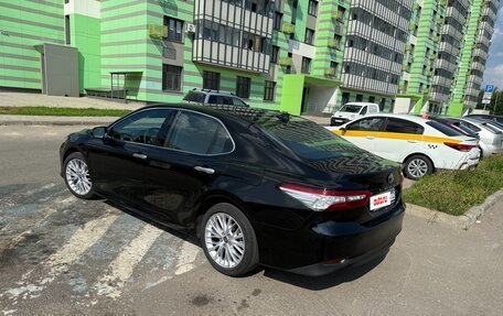 Toyota Camry, 2020 год, 2 700 000 рублей, 8 фотография