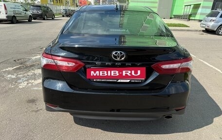Toyota Camry, 2020 год, 2 700 000 рублей, 9 фотография