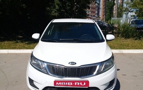 KIA Rio III рестайлинг, 2014 год, 580 000 рублей, 2 фотография