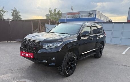 Toyota Land Cruiser Prado 150 рестайлинг 2, 2019 год, 6 100 000 рублей, 7 фотография