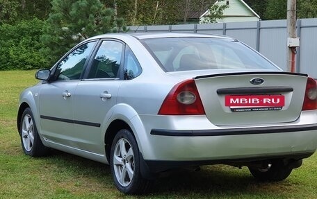 Ford Focus II рестайлинг, 2005 год, 180 000 рублей, 3 фотография