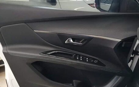 Peugeot 5008 II, 2021 год, 2 100 000 рублей, 8 фотография