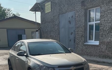 Chevrolet Cruze II, 2010 год, 650 000 рублей, 4 фотография
