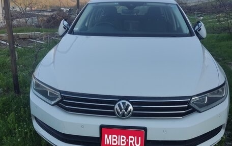 Volkswagen Passat B8 рестайлинг, 2016 год, 1 750 000 рублей, 1 фотография