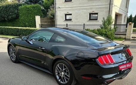 Ford Mustang VI рестайлинг, 2017 год, 2 700 000 рублей, 15 фотография