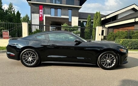 Ford Mustang VI рестайлинг, 2017 год, 2 700 000 рублей, 6 фотография